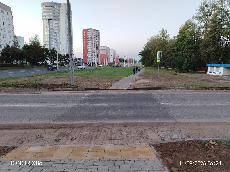 Проспект Строителей. Старая шиномонтажка.